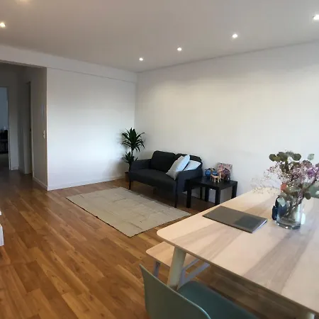 Nova Super Location T2 Apartamento